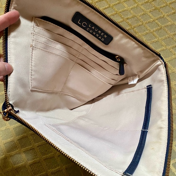 🔥Lauren Conrad Organized Chaos Pouch Wristlet🔥 NWOT - Picture 5 of 8